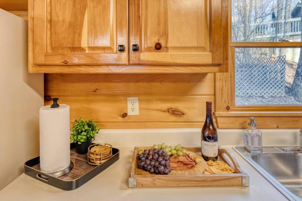 Mtn Cabin Sleeps 10 - 5 Mins To Fishing & Camping Ellijay Eksteriør bilde