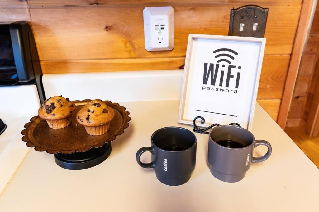 Mtn Cabin Sleeps 10 - 5 Mins To Fishing & Camping Ellijay Eksteriør bilde