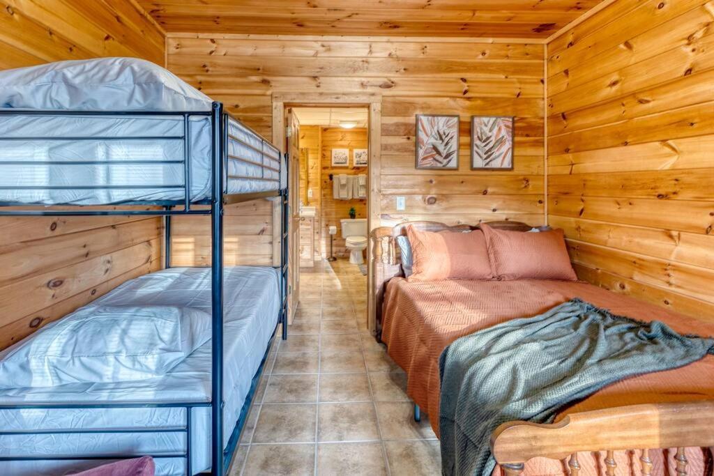 Mtn Cabin Sleeps 10 - 5 Mins To Fishing & Camping Ellijay Eksteriør bilde