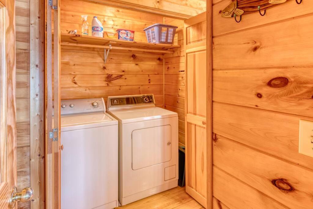 Mtn Cabin Sleeps 10 - 5 Mins To Fishing & Camping Ellijay Eksteriør bilde