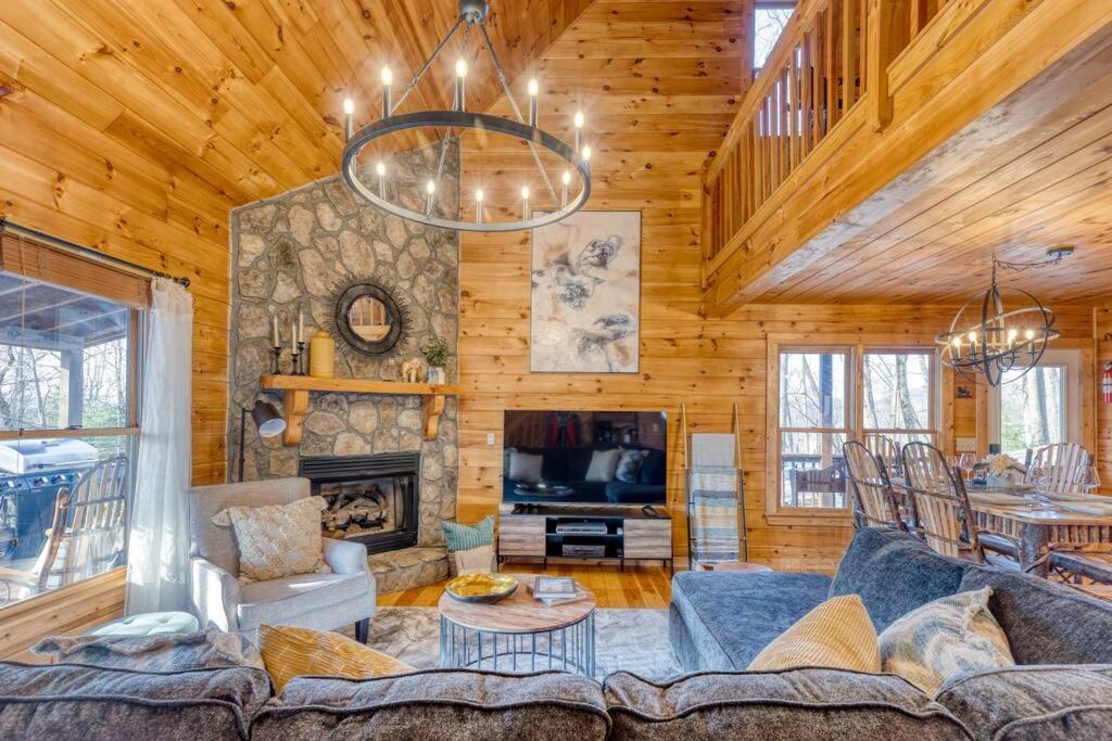 Mtn Cabin Sleeps 10 - 5 Mins To Fishing & Camping Ellijay Eksteriør bilde