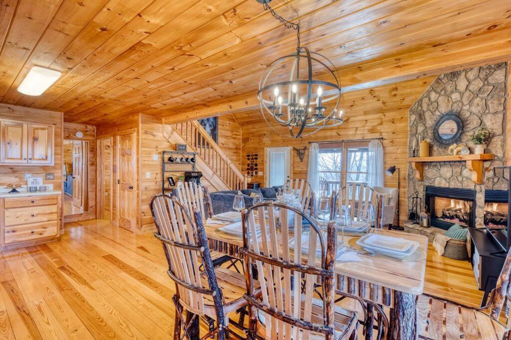 Mtn Cabin Sleeps 10 - 5 Mins To Fishing & Camping Ellijay Eksteriør bilde